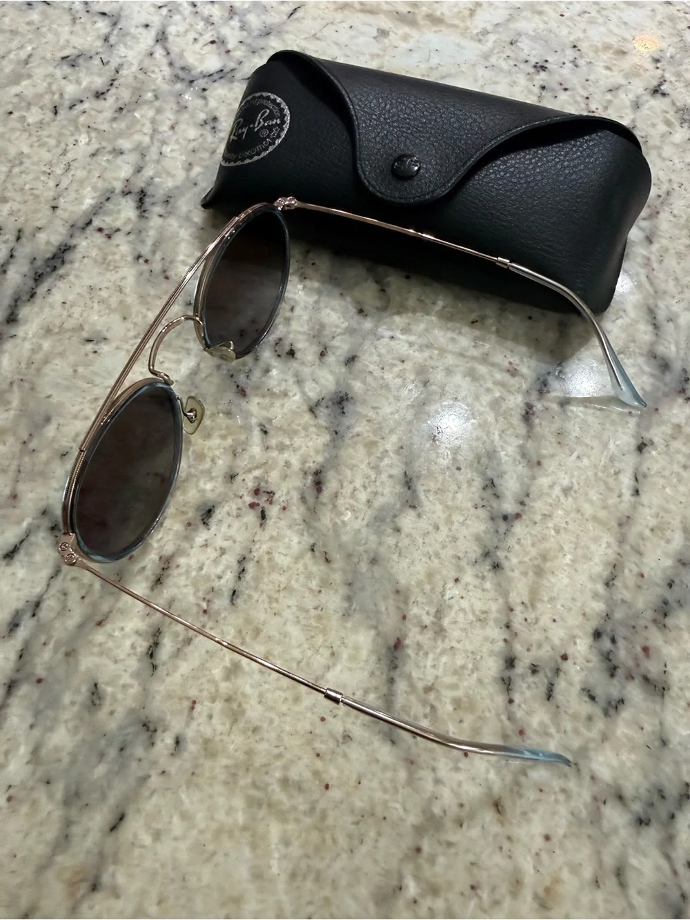 Ray Ban 3647N